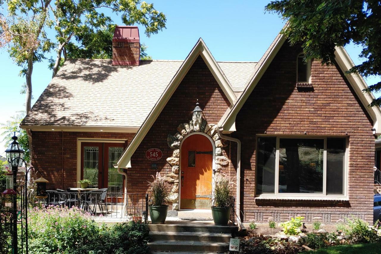 Desoto Tudor On Capitol Hill Bed & Breakfast Salt Lake City Exterior photo